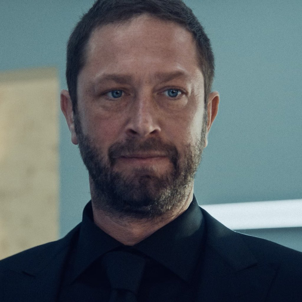 FilmUpdates's tweet image. Jon Bernthal &amp;amp; Ebon Moss-Bachrach to make Broadway debut in ‘DOG DAY AFTERNOON’

Set to open in the spring of 2026.