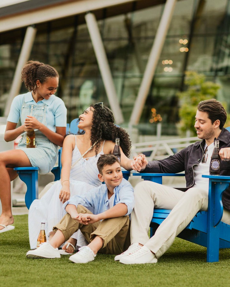 Friday Harbour brings a vibrant lineup of experiences for all to enjoy in June!

Click Fridayharbour.com/events for more information about our signature events and activations, including Father’s Day Weekend, Super Car Event, and Canada Day Weekend!