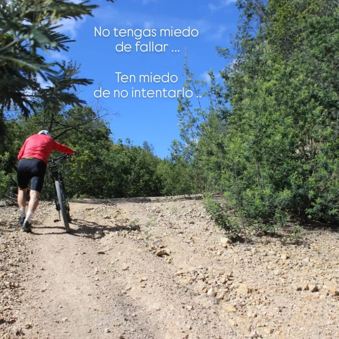 AventurerosCo's tweet photo. Acompañanos a recorrer los mas espectaculares caminos y trochas de Cundinamarca y Colombia #bicycle https://t.co/9mezM7XM5G