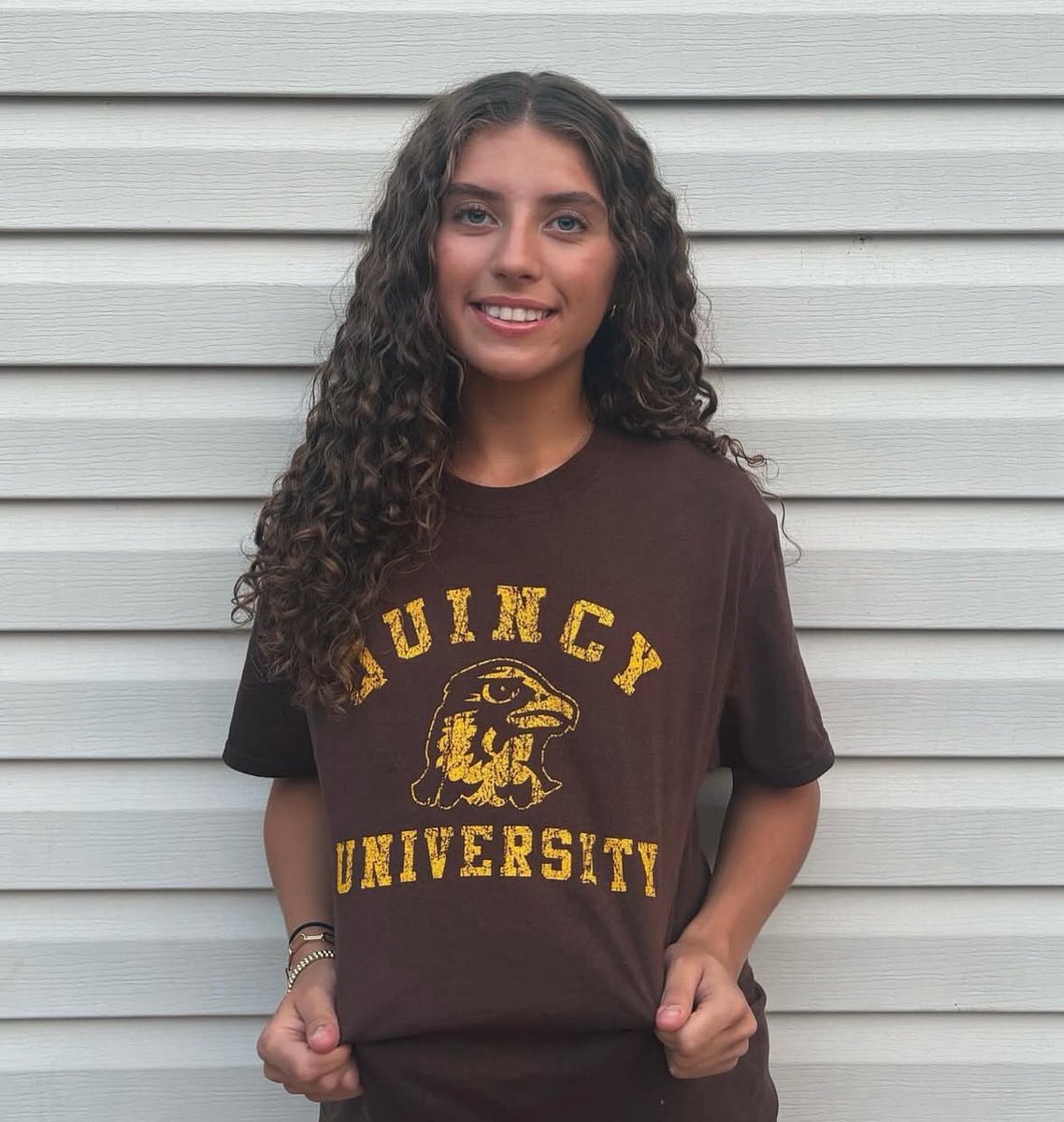 We are excited to share a commitment announcement! Congratulations to our junior midfielder Remi Meyers on committing to play at the college level with Quincy University! 🎉  Way to go, Remi!!