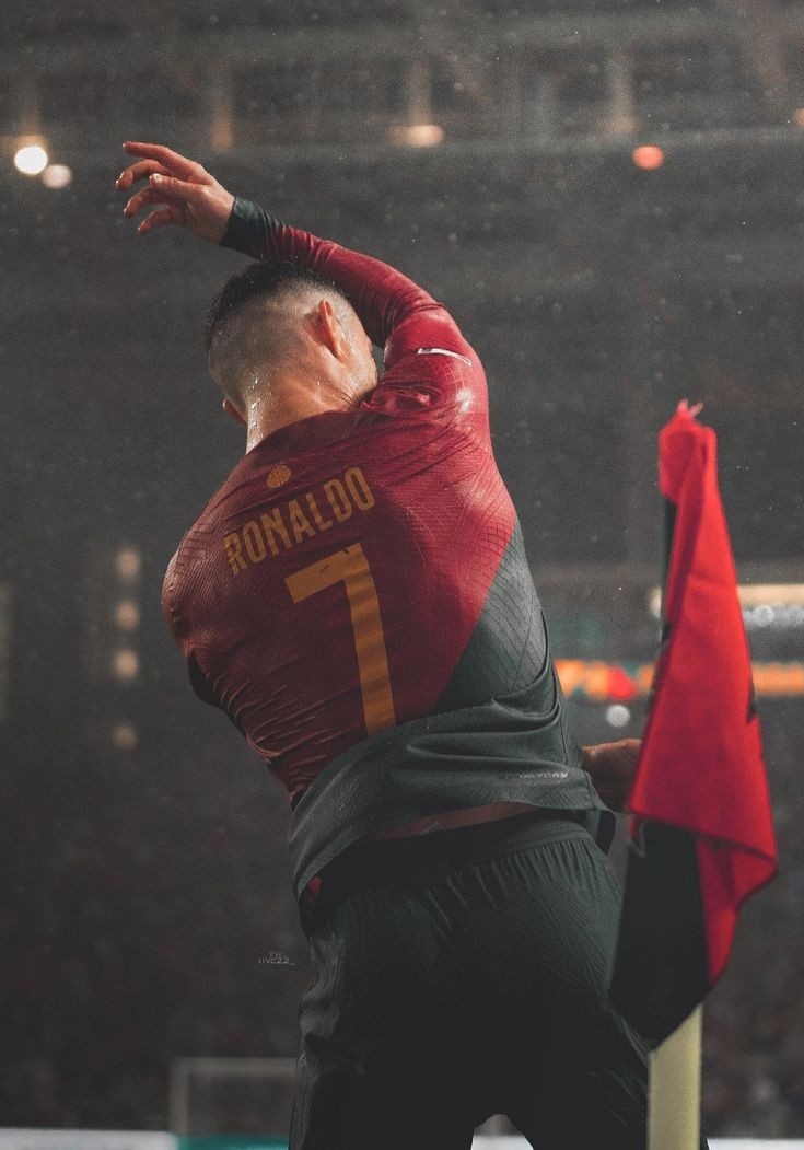 TeamCRonaldo's tweet photo. 🚨 𝐎𝐟𝐟𝐢𝐜𝐢𝐚𝐥: CRISTIANO RONALDO STARTS! https://t.co/X5zyTvBNaW