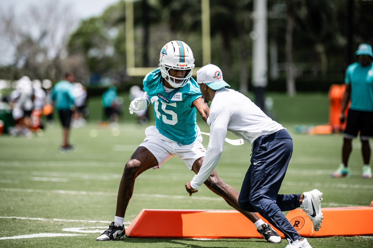 Jevaughn โJcodโ Codlin ๐ข (@_coachcod) on Twitter photo Thank you <a href="/MiamiDolphins/">Miami Dolphins</a> for the unbelievable opportunity to represent <a href="/NDFootball/">Notre Dame Football</a> as a fellow for the Bill Walsh Fellowship! Learned a ton and built great relationships! Blessed ๐๐พ Thank you <a href="/MiamiDolphins/">Miami Dolphins</a> for the unbelievable opportunity to represent <a href="/NDFootball/">Notre Dame Football</a> as a fellow for the Bill Walsh Fellowship! Learned a ton and built great relationships! Blessed ๐๐พ