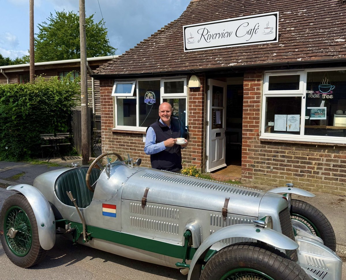 NutleySports's tweet photo. Winner of the May Riverview Classic Car Show π
Our thanks to Riverview Cafe and the Forest Row S&C Car Club for always hosting such enjoyable Sunday car meets and a very proud moment for our Alvis Silver Eagle Special winning 'Car Of The Month'
#forestrow #nutleysportsprestige https://t.co/cWUtRaAic5