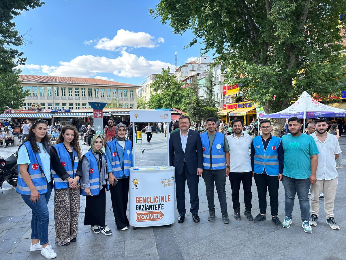 Aslolan memlekettir,
Aslolan Gaziantep’dir.

📍Gaziantep - Balıklı Parkı, AK PARTİ Gençlik Kolları Teşkilatı ile buluştuk.

<a href="/AKPartiG_Antep/">AK Parti Gaziantep</a> 
<a href="/AKGMTeskilat/">AK Parti Teşkilat Başkanlığı</a> 
<a href="/_akpartigenc/">AK Parti Genç</a> 
<a href="/akgenclik27/">AK Gençlik Gaziantep</a>