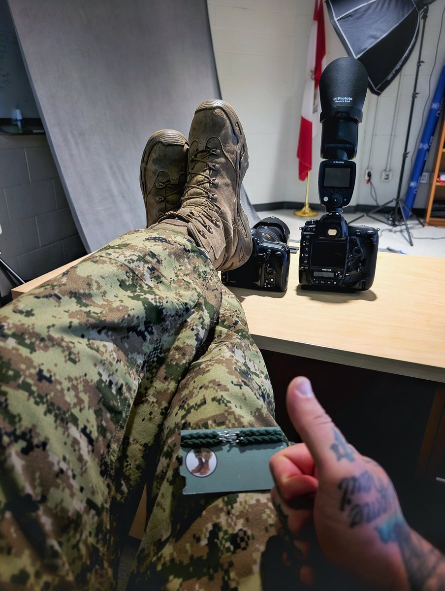 Nothing blouses uniform pants better than boot bands. 
*Because unbloused pants are for the field.* 🤣🤟

#canadianforces #uniform