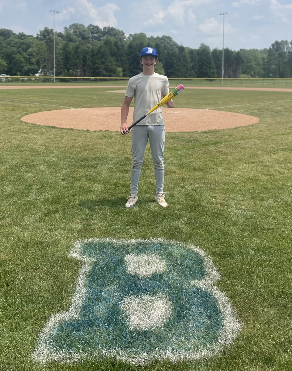 Huge shoutout to our sponsor, Taff Furniture, for providing our prize for today’s Home Run Derby at the Batesville Baseball Camp. Due to their generosity, our campers had a chance at taking home a brand new bat this year!