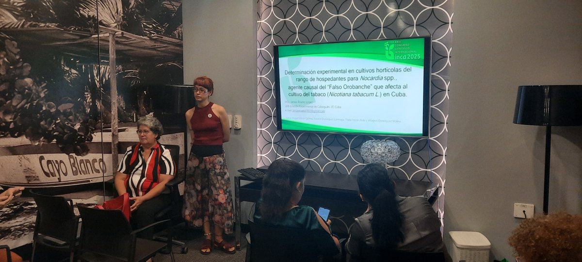 El Simposio "Enfoque Una Salud en los sistemas agroalimentarios" se realiza como continuidad de una primera edición en #SISA2023  y tendrá la próxima en #SISA2027. Varios fueron los trabajos presentados hoy que suscitaron debates entre los participantes.