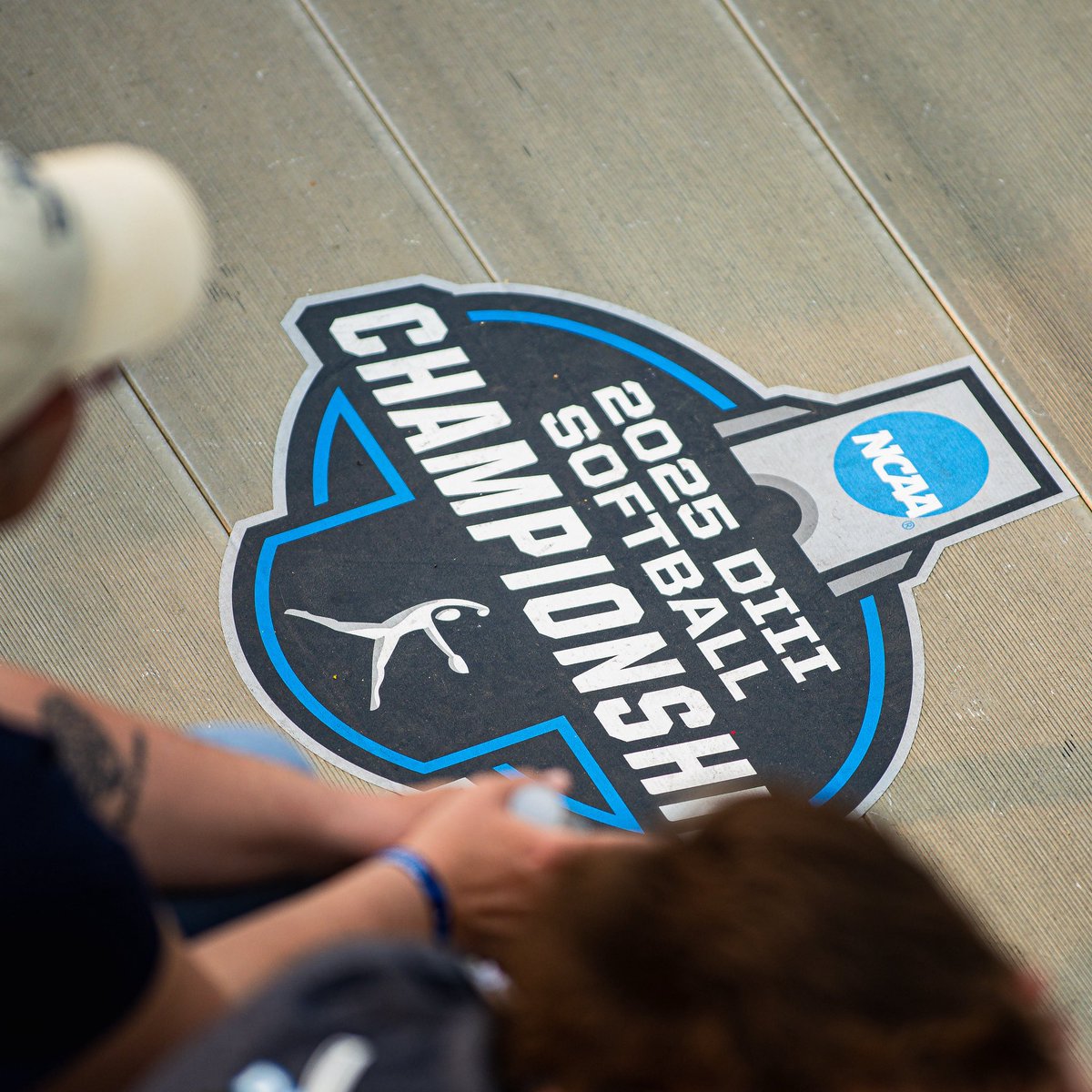 NCAADIII's tweet image. ๐ง๏ธ UPDATE: Game 2๏ธโฃ will now begin at 7:00 PM ET.
#WhyD3 | #D3SB
