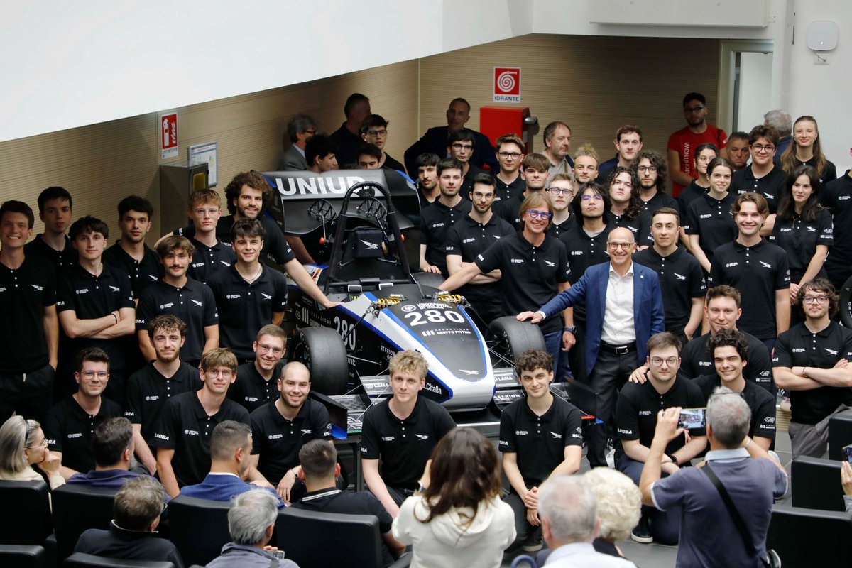 Università di Udine (@uniud) on Twitter photo 🏎️ Uniud presenta Serena II Evo, la nuova piccola #Formula1 elettrica realizzata da studenti e studentesse
È il terzo prototipo progettato dalla squadra corse dell'Ateneo per gareggiare nel campionato internazionale Formula Student.
➡️ bit.ly/UniudEracingTe… 🏎️ Uniud presenta Serena II Evo, la nuova piccola #Formula1 elettrica realizzata da studenti e studentesse
È il terzo prototipo progettato dalla squadra corse dell'Ateneo per gareggiare nel campionato internazionale Formula Student.
➡️ bit.ly/UniudEracingTe…