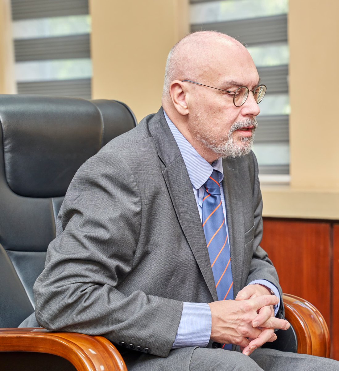 Vice President Dr. Benjamin Bol Mel today received Ambassador Metin Ergin, Turkish Ambassador to South Sudan, in a courtesy visit that marks a significant step forward in strengthening our nation's international partnerships.

Amb. Ergin outlined Türkiye’s plan to support South
