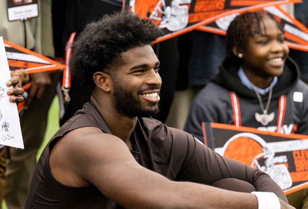 coryskuza's tweet image. Shedeur Sanders continues to DOMINATE Browns OTAs.. 🤯

Official stats for all QBs today:

Flacco: 10/12 115 yards 1 TD 1 INT

Pickett: 11/14 102 yards 1 TD 1 INT

Gabriel: 8/12 73 yards 0 TDs 1 INT

Sanders: 10/10 140 yards 2 TDs

#DawgPound