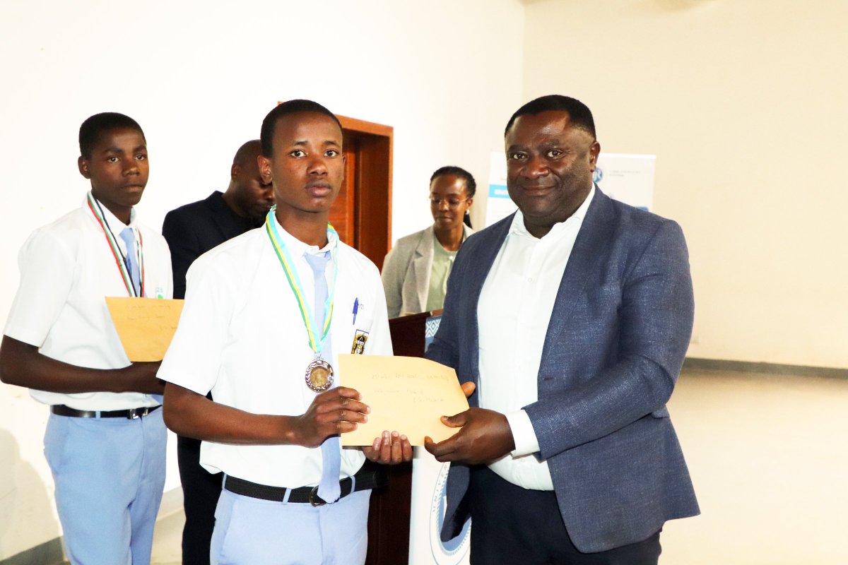 urcst's tweet photo. Today marked the celebration of Int'l Day of Mathematics #PiDay, honoring with awards brilliant high school students who exceled in #Math competition from across the country ! Huge thanks to @URSwedenProgram, @MCFScholarsUR @AIMSRwanda, EAIFR-ICTP for support! https://t.co/3KpPa48thH