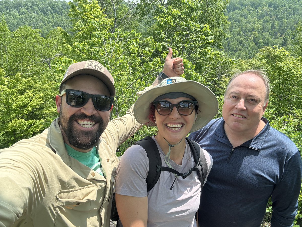 I had an absolute blast with this crew from <a href="/StPhilipDPCDSB/">St Philip School</a> today. Thanks for the awesome energy kids! #KeepWonderingandStayCurious