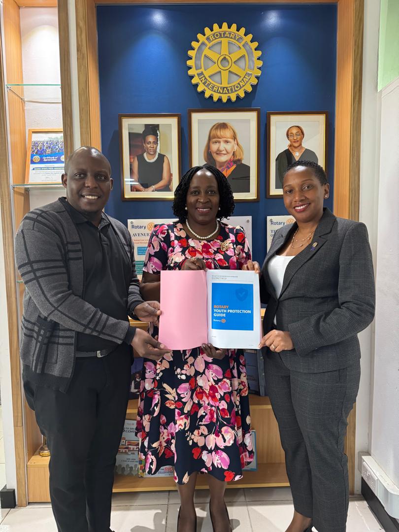 Earlier today, I was honored to receive the newly developed Rotary Youth Protection Guidelines for District 9213 from our District Youth Protection Officer Claire Amanya and District Youth Chair Edgar Nsereko. 
#MagicofRotary