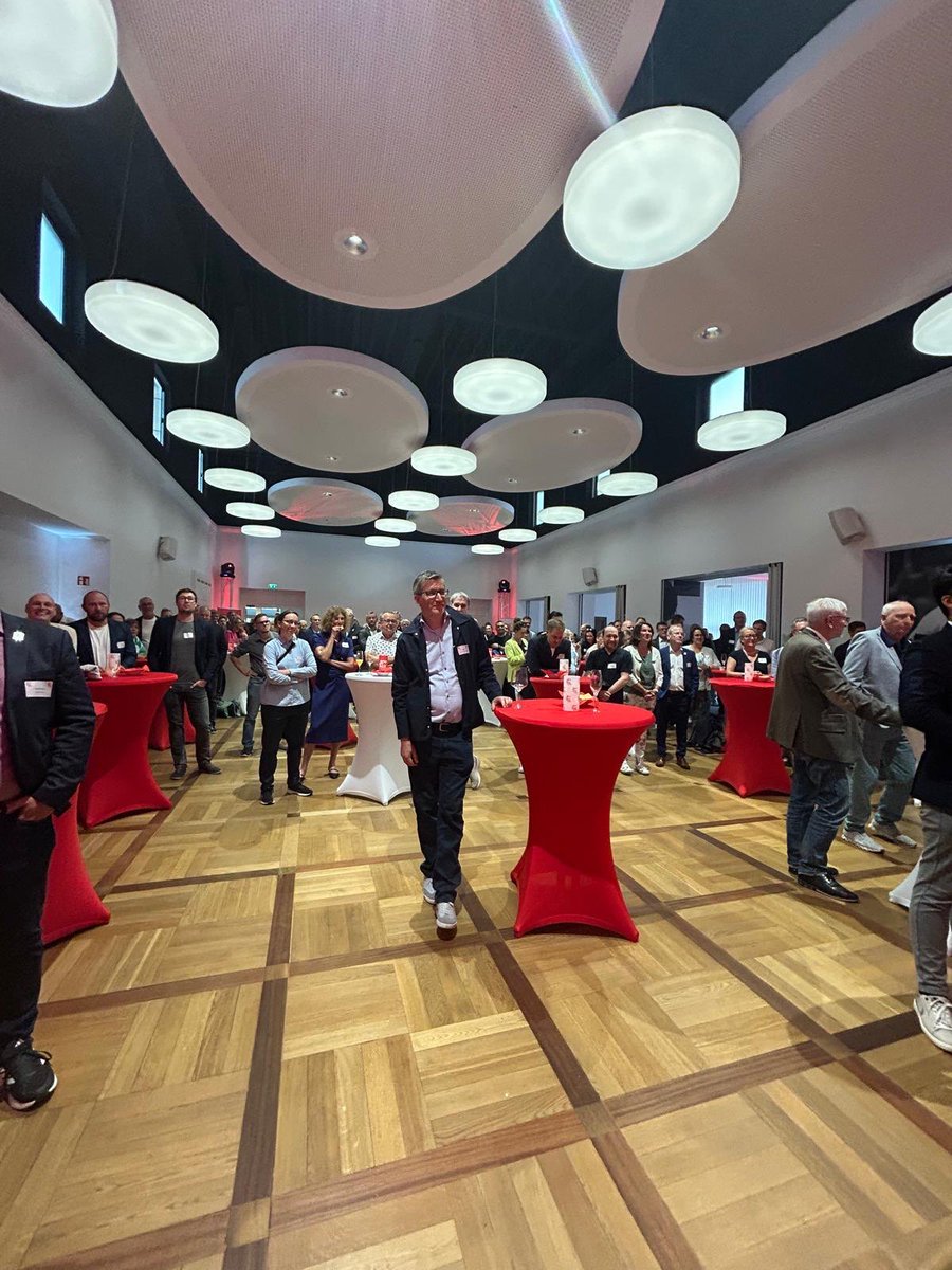 Starkes Zeichen für das Konzept „BERLIN+“ zur Bewerbung um die Olympischen und Paralympischen Sommerspiele.

Innen- und Sportsenatorin Iris Spranger erklärte beim heutigen Sommerempfang des Landessportbundes Berlin vor 500 Gästen das Konzept BERLIN+ im