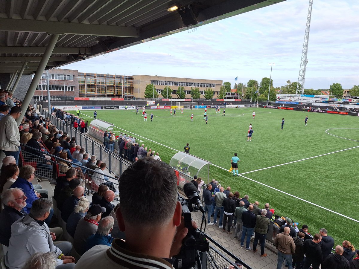 JelteGP's tweet image. 2024/2025, wedstrijd 104
Halve finale... #spanning #cotb
⚽️ @vvnoordwijk - @HarkemaseBoys
🕖 19:30u
🏟 Duinwetering
📍 Noordwijk
🏆 Nacompetitie 2e/3e Divisie