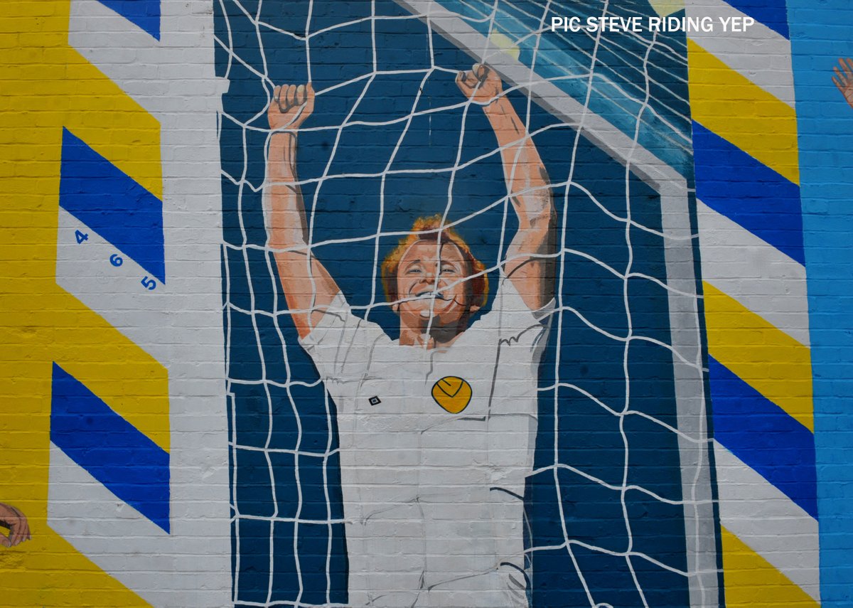 Full set of pics of @Robertendeacott mural on YEP website  - will update this nearer new season starting   nhttps://www.yorkshireeveningpost.co.uk/sport/football/leeds-united/leeds-united-elland-road-mural-photos-5159549
 @lufc <a href="/LUFC/">Leeds United (C)</a>