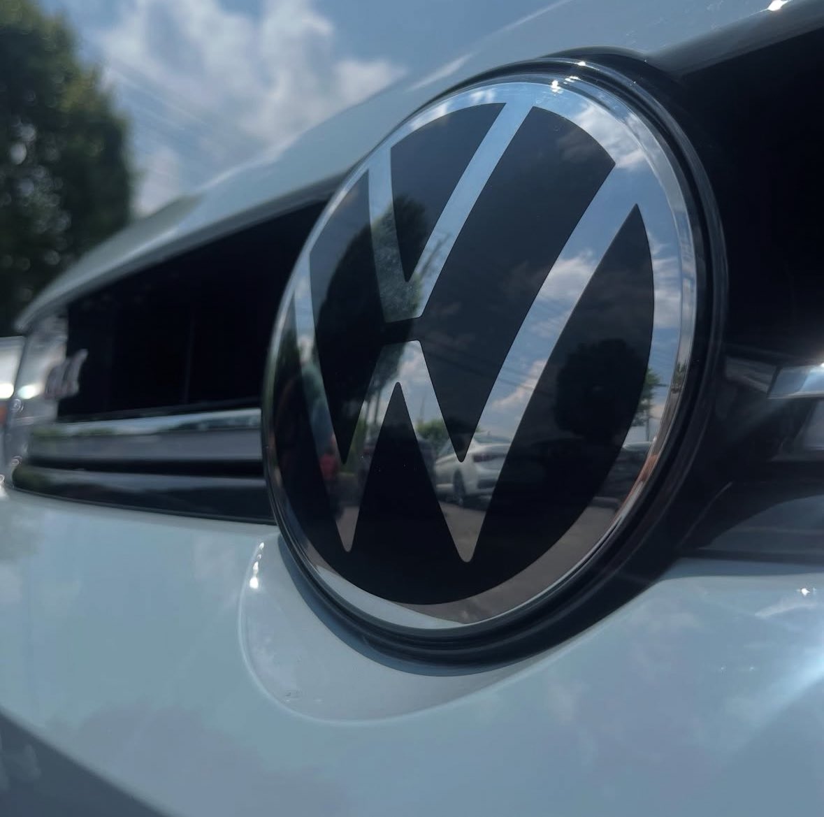 ThreeRiversVW's tweet photo. To Qualify for the $1500 Volkswagen Loyalty Bonus, just show proof of ownership (registration card) of any 2015 or newer Volkswagen, and no trade-in is required.
#volkswagen #threeriversvw #threeriversvolkswagen #pittsburgh #idbuzzvw #pgh #bug #beetle #jetta #toas #ohio #wv #pa https://t.co/SqUdrNnsnH