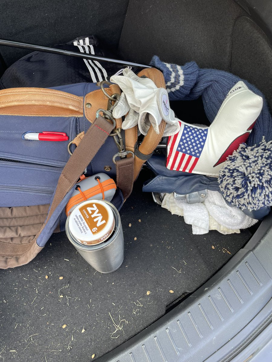 pat_pistol_ii's tweet photo. Coffe flavored zyns, coffee flavored coffee, and a patriotic putter cover. Let’s get to work. #break70 https://t.co/B1EY3g7Bw8