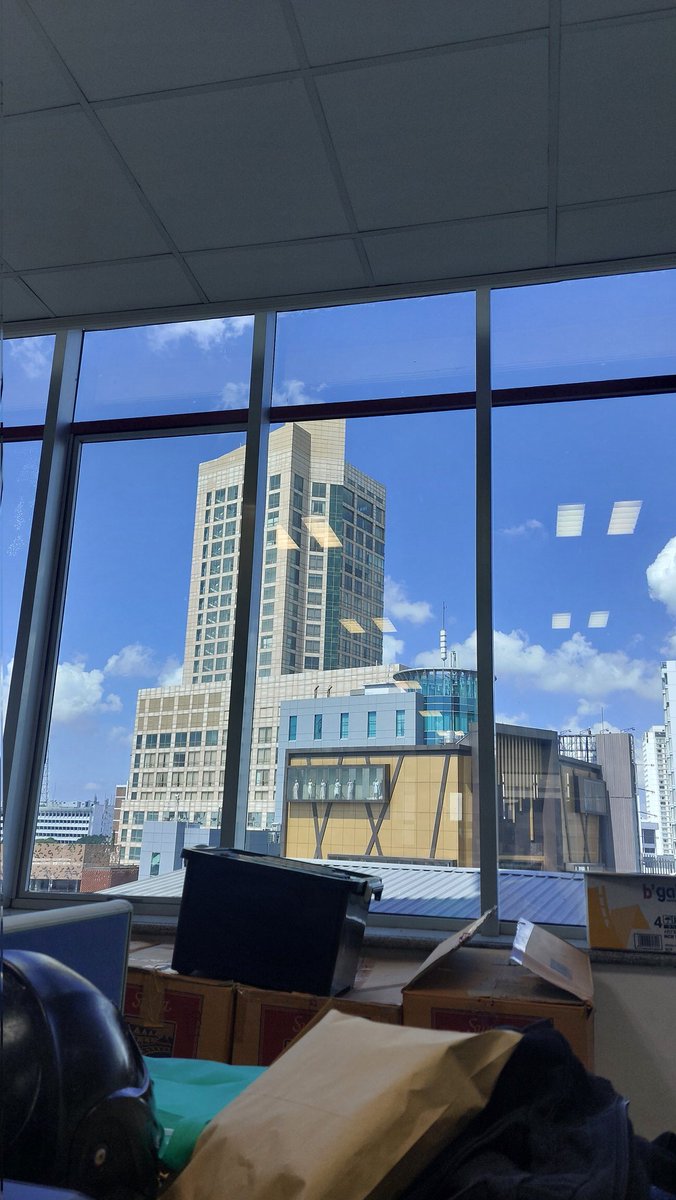 ς(•‿•.) tweet media