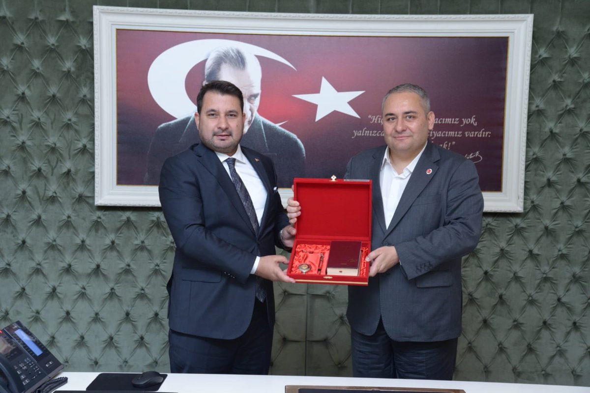 Çankaya Belediye Başkanımız Sn. <a href="/hcanguner/">Hüseyin Can Güner</a> ile birlikte Kahramankazan Belediye Başkanımız Sn. <a href="/selimcirpanoglu/">Av. Selim Çırpanoğlu</a>’nu ziyaret ederek bayramını tebrik ettik. 

Birlik ve beraberlikle, ilçelerimiz arasında iş birliği içerisinde çalışmaya devam edeceğiz.