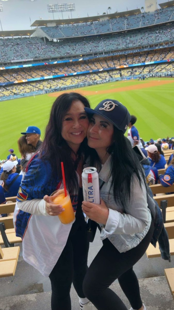Double D ๐บ๐ธ (@dvel86) on Twitter photo Good times last night with my bestie. <a href="/asiansancha39/">Tequila Chinita</a> ๐โพ๏ธ๐ป
Dodgers won! ๐ Good times last night with my bestie. <a href="/asiansancha39/">Tequila Chinita</a> ๐โพ๏ธ๐ป
Dodgers won! ๐