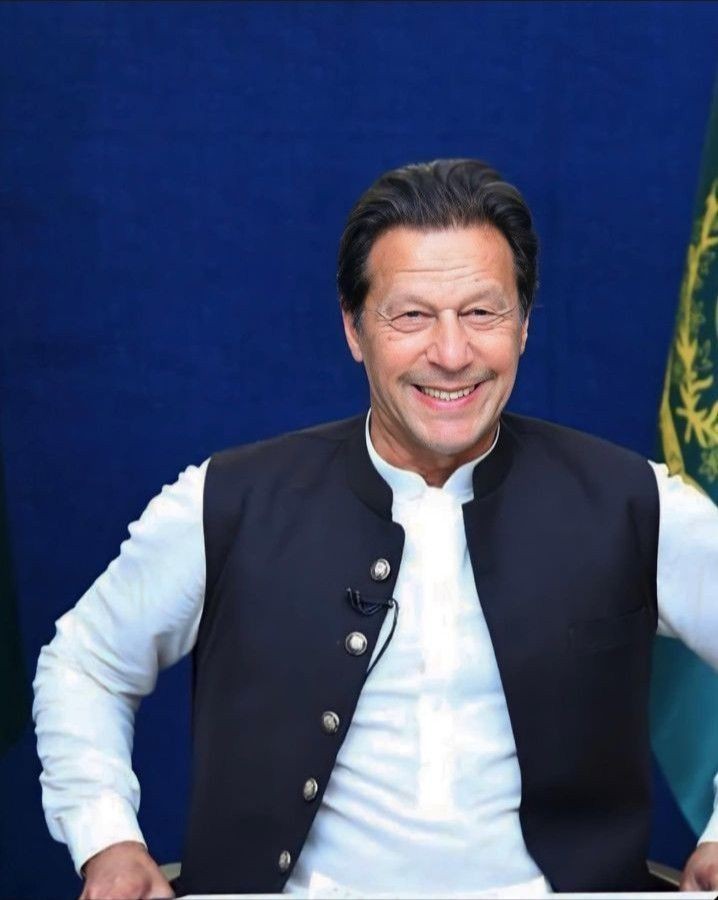 𝑰𝒔𝒉𝒒_𝑨𝒂𝒕𝒊𝒔𝒉ⁱᴾⁱᵃⁿ🕊️❣️ (@monashezadi) on Twitter photo یزید کی ذہنی حالت ایسی ہو چکی ہے
اُسے پیچھے پڑے نوجوان
پیچھے کھڑے نظر آ رہے ہیں🤣🤣😅
<a href="/TeamiPians/">Team Insafians 𝗣𝗼𝘄𝗲𝗿</a>
#مزاحمت_کی_کال_عوام_تیار یزید کی ذہنی حالت ایسی ہو چکی ہے
اُسے پیچھے پڑے نوجوان
پیچھے کھڑے نظر آ رہے ہیں🤣🤣😅
<a href="/TeamiPians/">Team Insafians 𝗣𝗼𝘄𝗲𝗿</a>
#مزاحمت_کی_کال_عوام_تیار