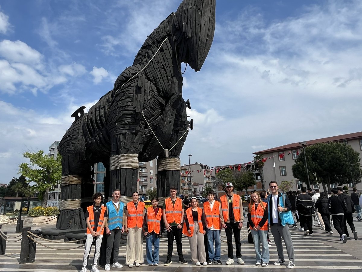 #HerKurbanLösemiliÇocuklaraCan <a href="/losev1998/">LÖSEV</a> <a href="/ustunezer/">Dr. Üstün EZER</a> <a href="/hulya_unver/">Hülya ÜNVER</a> <a href="/ilkyazsoylu/">İlkyaz</a> <a href="/Dogukanares/">Doğukan</a>