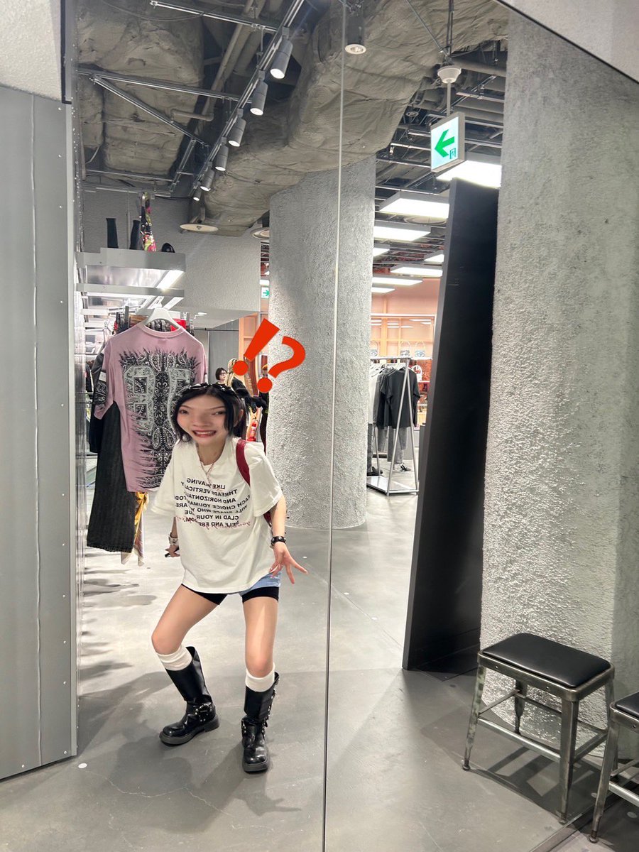 ami_co_jp16's tweet image. 自分のブランドの服を着てお出かけする日は少し強くなれた気分。ハイトーンでもIAMU着てお出かけしたいのに、顔面がアトピー性皮膚炎になって写真撮れない、、、、