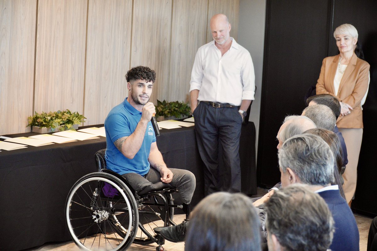 Gracias Lauti por tu mensaje inspirador y por recordarnos esa significativa frase de Nelson Mandela: "El deporte tiene el poder de inspirar. Tiene el poder de unir a la gente como pocas cosas lo tienen."
Tus palabras nos motivan a seguir adelante con pasión y compromiso. 💪✨