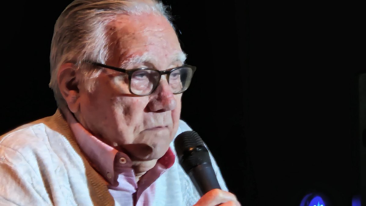 El documental tweet media