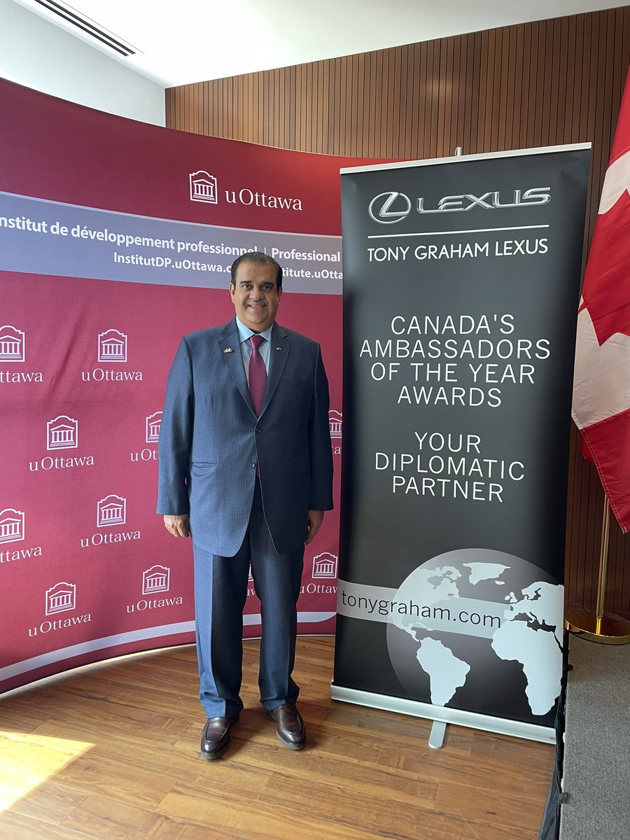 amb_almansouri's tweet image. Honoured to receive the “Revelation of the Year” award at the 2025 Ambassadors of the Year ceremony, hosted by the International Public Diplomacy Council at @uOttawa .
This recognition is a tribute to the State of Qatar.. its wise leadership, diplomatic vision, and unwavering…