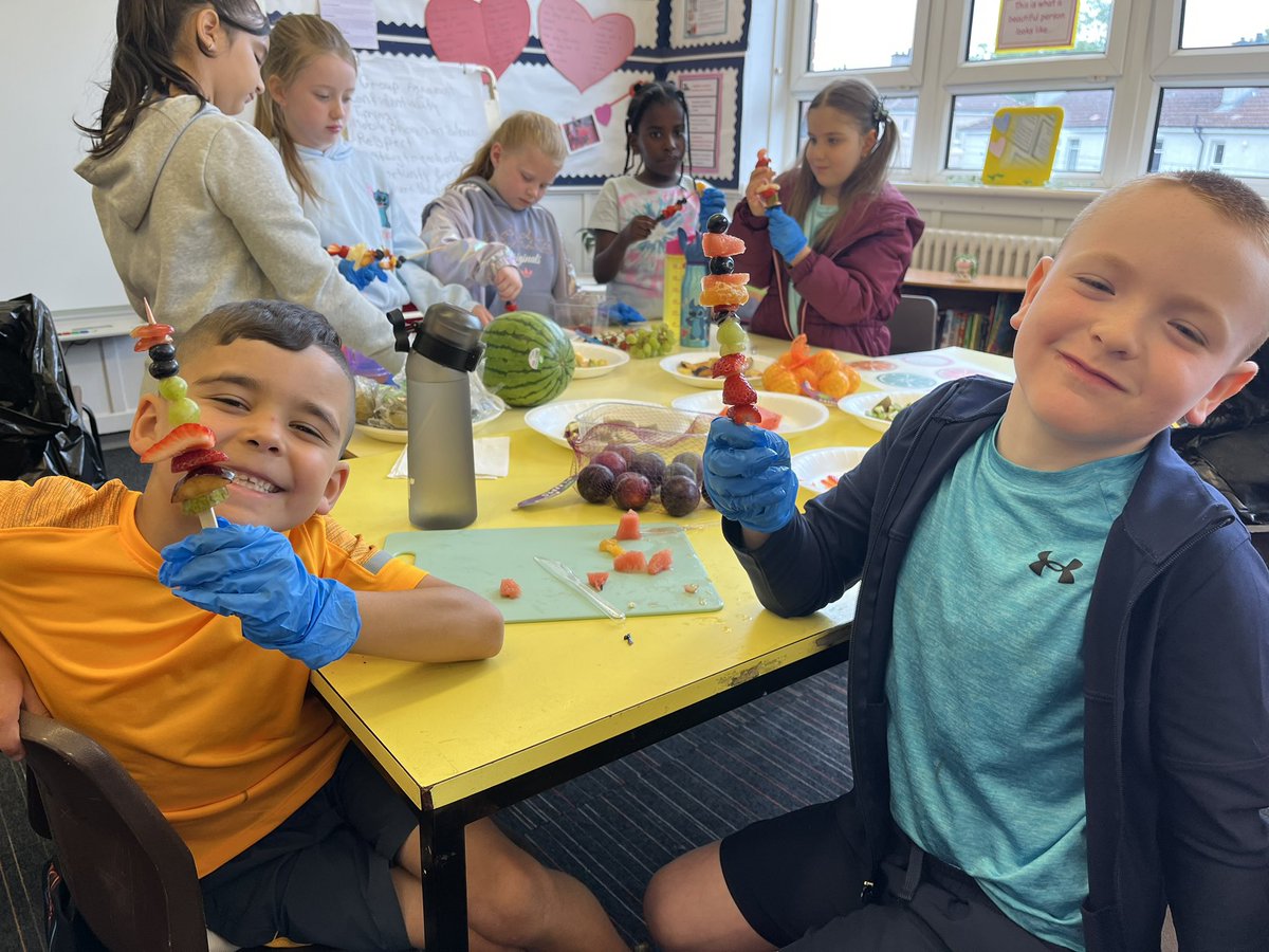 NinianPr's tweet photo. P3/2 had the best time this morning making fruit kebabs for #HealthWeek2025 🤩 Lots of happy faces celebrating a superb #SportsDay2025 @PEPASSGlasgow https://t.co/QfLSRk9Zfr