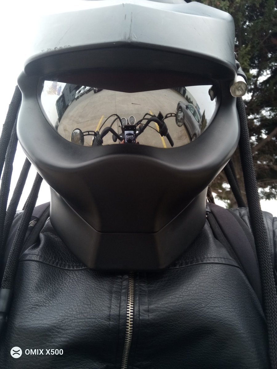 1000cc motor ehliyeti için sağlık raporu almaya gittim.
Sağlık problemin varmı dediler yok dedim.
Tablodaki harfleri söyleyin dedi.
Tamam yazın söyleyeyim dedim!
Beni yaka paça dışarı attılar git gözlük alda gel dediler  😃
Bari yazaydınız deneyeydim dedim terlik attılar 😛😃