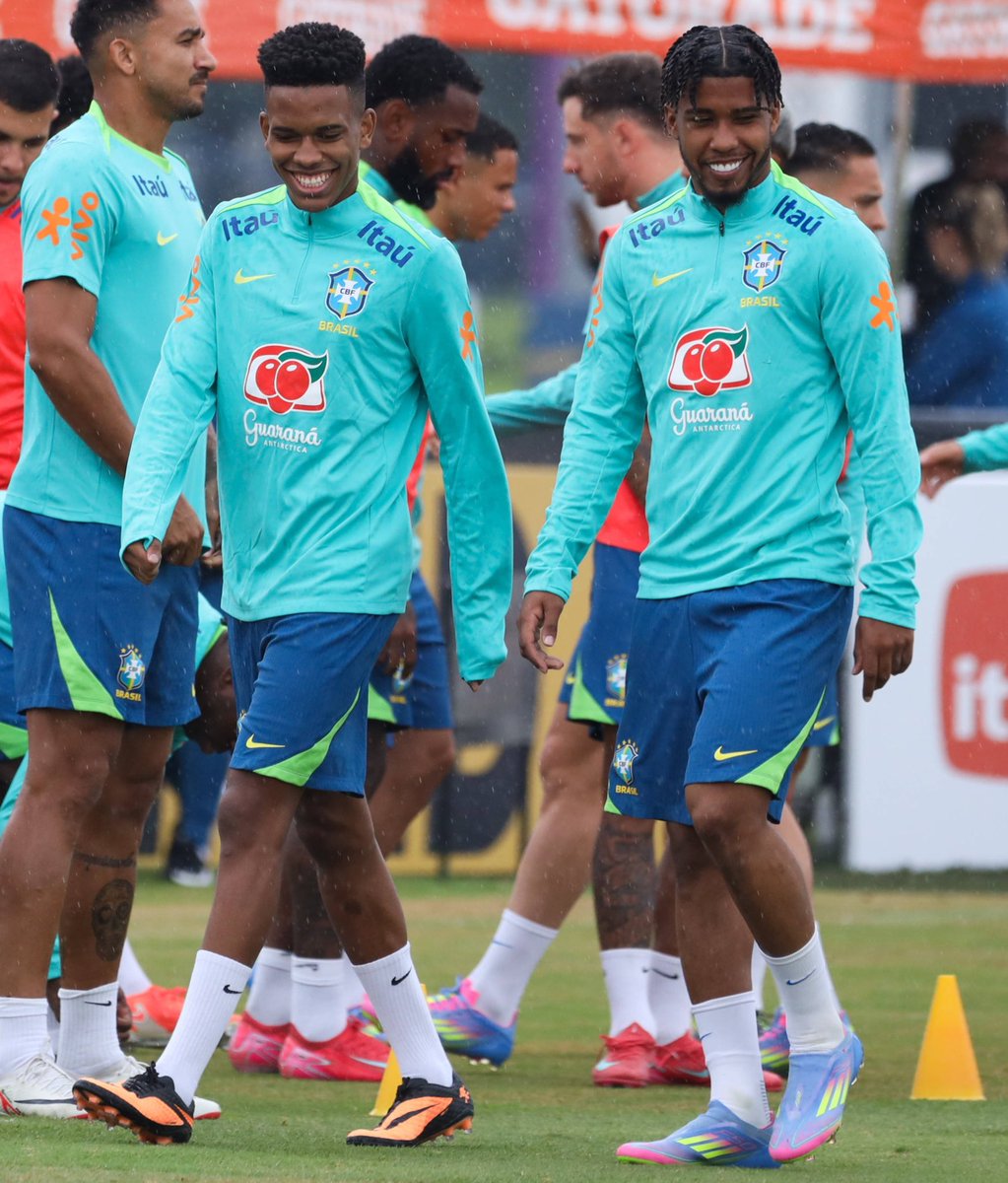 keitajnr_7's tweet photo. Estêvão x Andrey Santos… ⚡️ https://t.co/RkLlm3HZo7