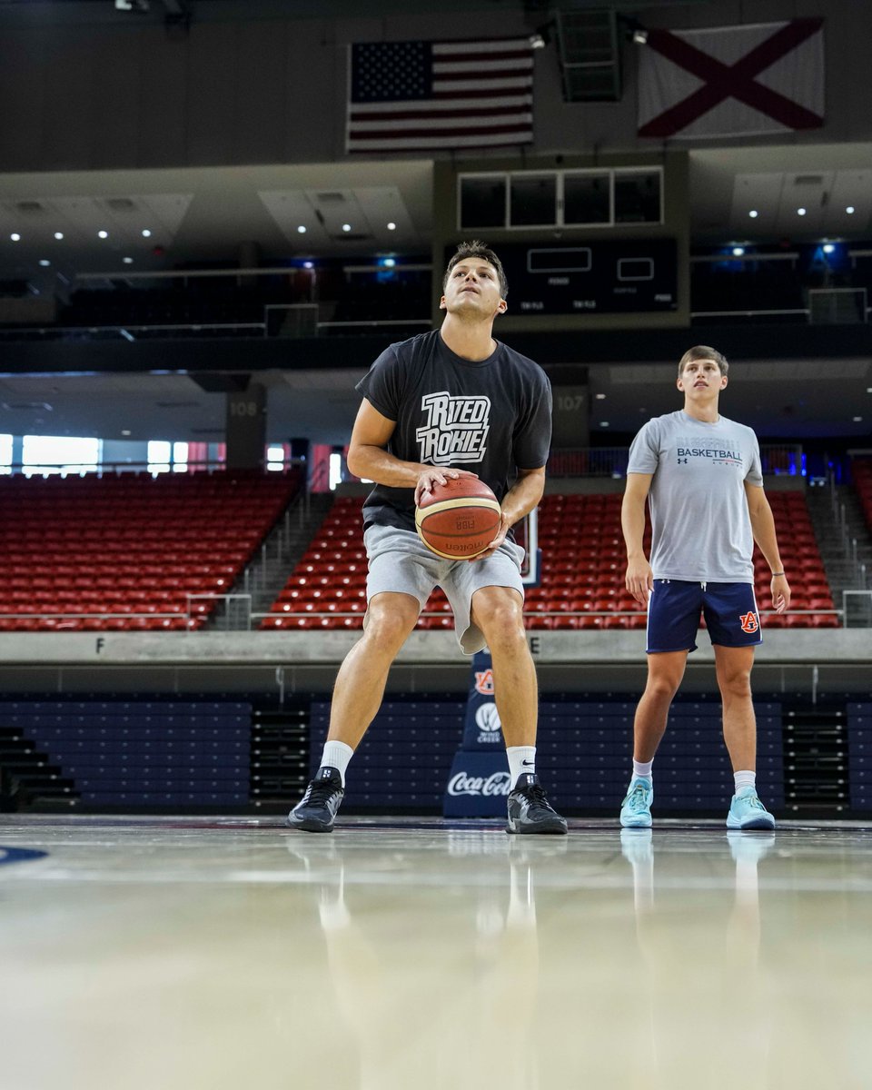 Auburn Basketball tweet media
