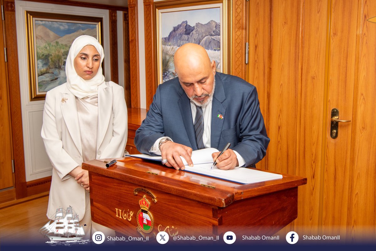 Il Veliero Reale dell'Oman "Shabab Oman II" è arrivato al porto di Civitavecchia in Italia durante il suo tour Mondiale #AmjadAlBehar2025.
Sua Altezza l'Ambasciatore Sayyid Nazar Al Julanda Al Said, era in prima linea ad accogliere il Veliero al suo arrivo.

<a href="/Shabab_Oman_II/">Shabab Oman II</a>