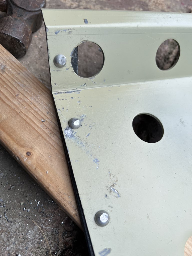 More fiddling in the barn boxes, beer bottles &amp; sand channels #LRDG #WW2 #livinghistory