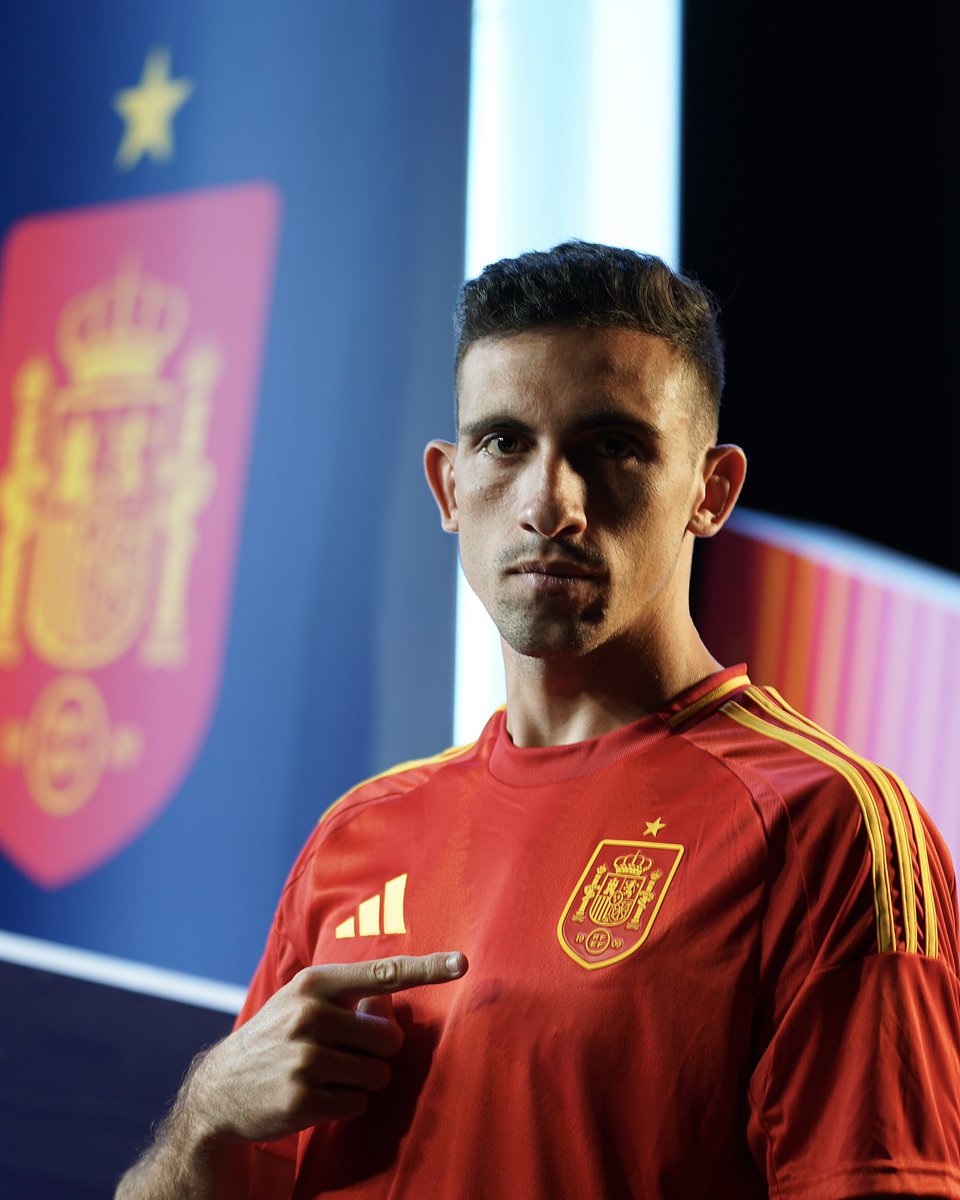 Selección Española Masculina de Fútbol (@sefutbol) on Twitter photo ✨🔝 Nuestros 23 guerreros para el #U21EURO de Eslovaquia.
📸 Galería completa: instagram.com/p/DKfPp6aoqG3/…
#NuestraBase ✨🔝 Nuestros 23 guerreros para el #U21EURO de Eslovaquia.
📸 Galería completa: instagram.com/p/DKfPp6aoqG3/…
#NuestraBase