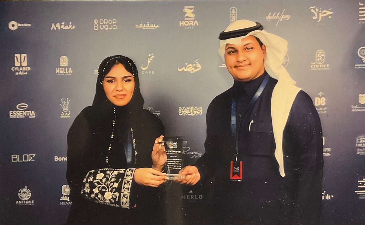 نادي القراءة بجامعة الملك عبدالعزيز يُعتمد شريكًا أدبيًا رسميًا ضمن 11 ناديًا ثقافيًا على مستوى المملكة في مبادرة "الشريك الأدبي" التي تنظمها هيئة الأدب والنشر والترجمة.
#جامعة_الملك_عبدالعزيز
#عمادة_شؤون_الطلاب