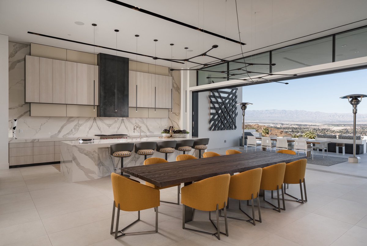 AdvancedWood's tweet image. Custom kitchen with a view 👀