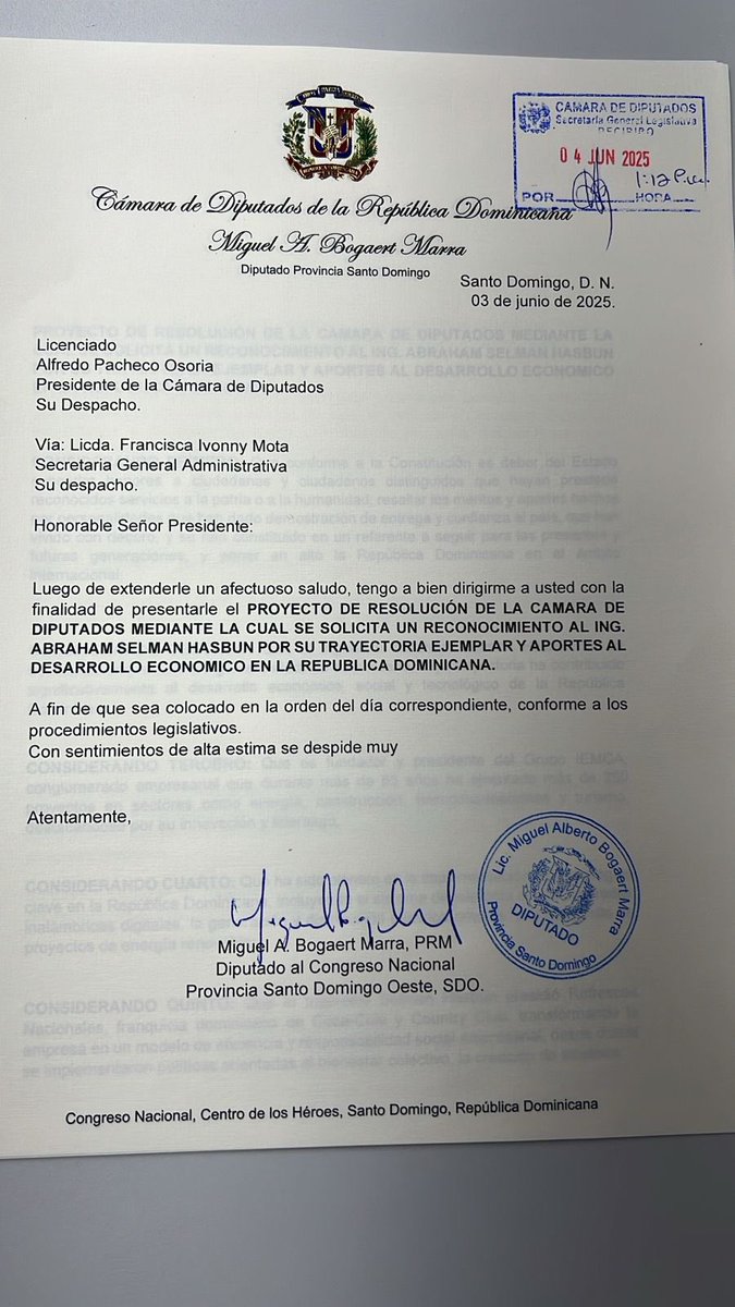 Hoy presentamos un proyecto de resolución para reconocer al Ing. Abraham Selman Hasbún por su invaluable contribución al desarrollo inmobiliario, turístico e industrial de nuestro país. Un justo homenaje en vida a su trayectoria. 🇩🇴