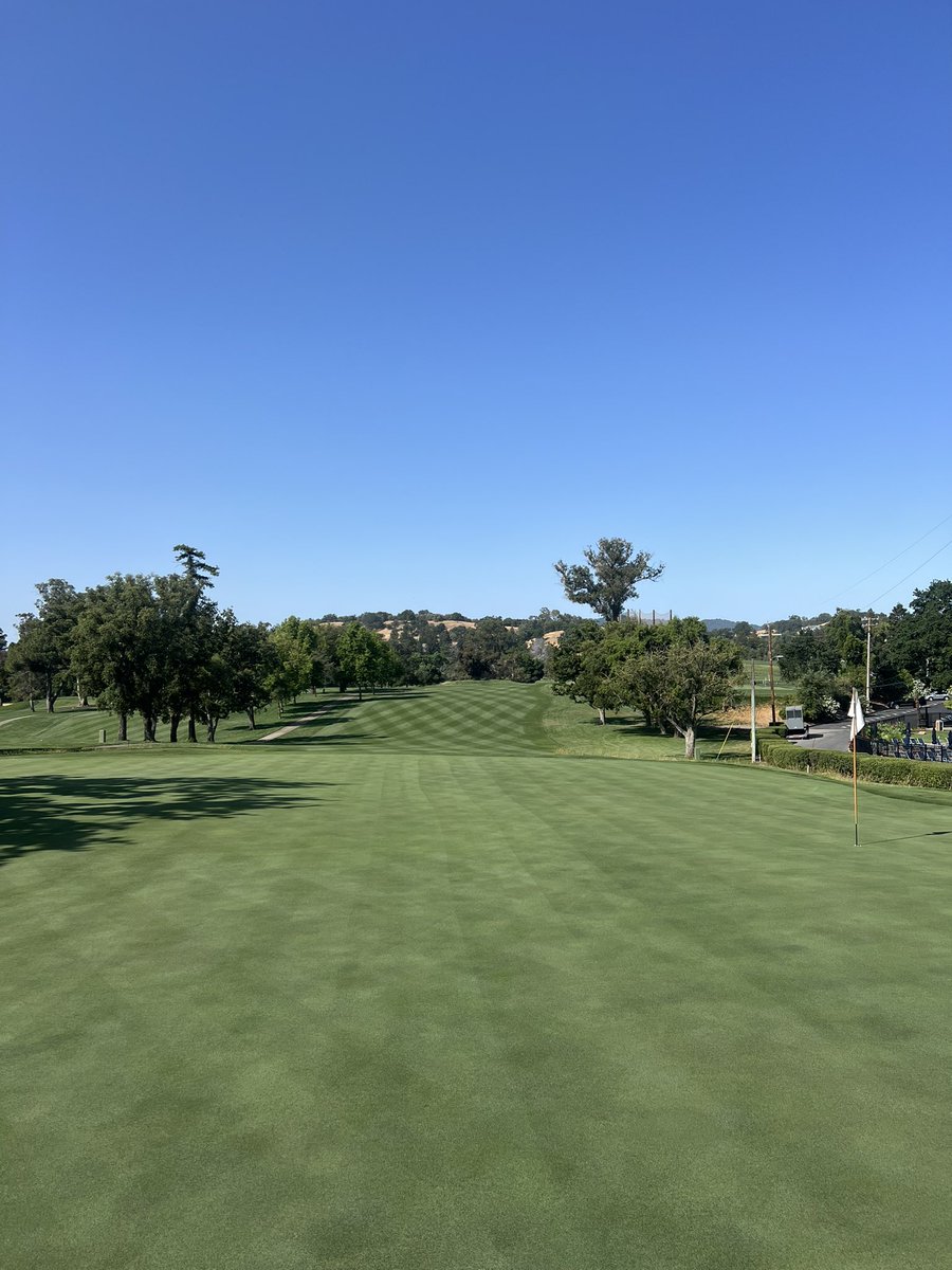 The team is dialing in the details as the Diablo Vista Classic kicks off with practice rounds commencing today. 
.
Dream weather on tap to keep the course firm and fast for one last ride at Contra Costa CC. #TroonAgronomy