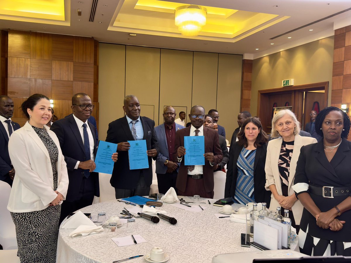 MINISTRY OF WATER AND ENVIRONMENT 🇺🇬 (@min_waterug) on Twitter photo #MWEworks: A Memorandum of Understanding between <a href="/min_waterUg/">MINISTRY OF WATER AND ENVIRONMENT 🇺🇬</a>, <a href="/OPMUganda/">Office of the Prime Minister - Uganda</a>, <a href="/UNHCRuganda/">UNHCR Uganda</a> and Umbrella of Water and Sanitation-North was signed for provision of water and sanitation services in refugee settlements and host communities in Northern Uganda.
<a href="/KfW/">KfW Bankengruppe</a> <a href="/KfW_int/">KfW</a> <a href="/KfW_FZ_int/">KfW Development Bank</a> #MWEworks: A Memorandum of Understanding between <a href="/min_waterUg/">MINISTRY OF WATER AND ENVIRONMENT 🇺🇬</a>, <a href="/OPMUganda/">Office of the Prime Minister - Uganda</a>, <a href="/UNHCRuganda/">UNHCR Uganda</a> and Umbrella of Water and Sanitation-North was signed for provision of water and sanitation services in refugee settlements and host communities in Northern Uganda.
<a href="/KfW/">KfW Bankengruppe</a> <a href="/KfW_int/">KfW</a> <a href="/KfW_FZ_int/">KfW Development Bank</a>