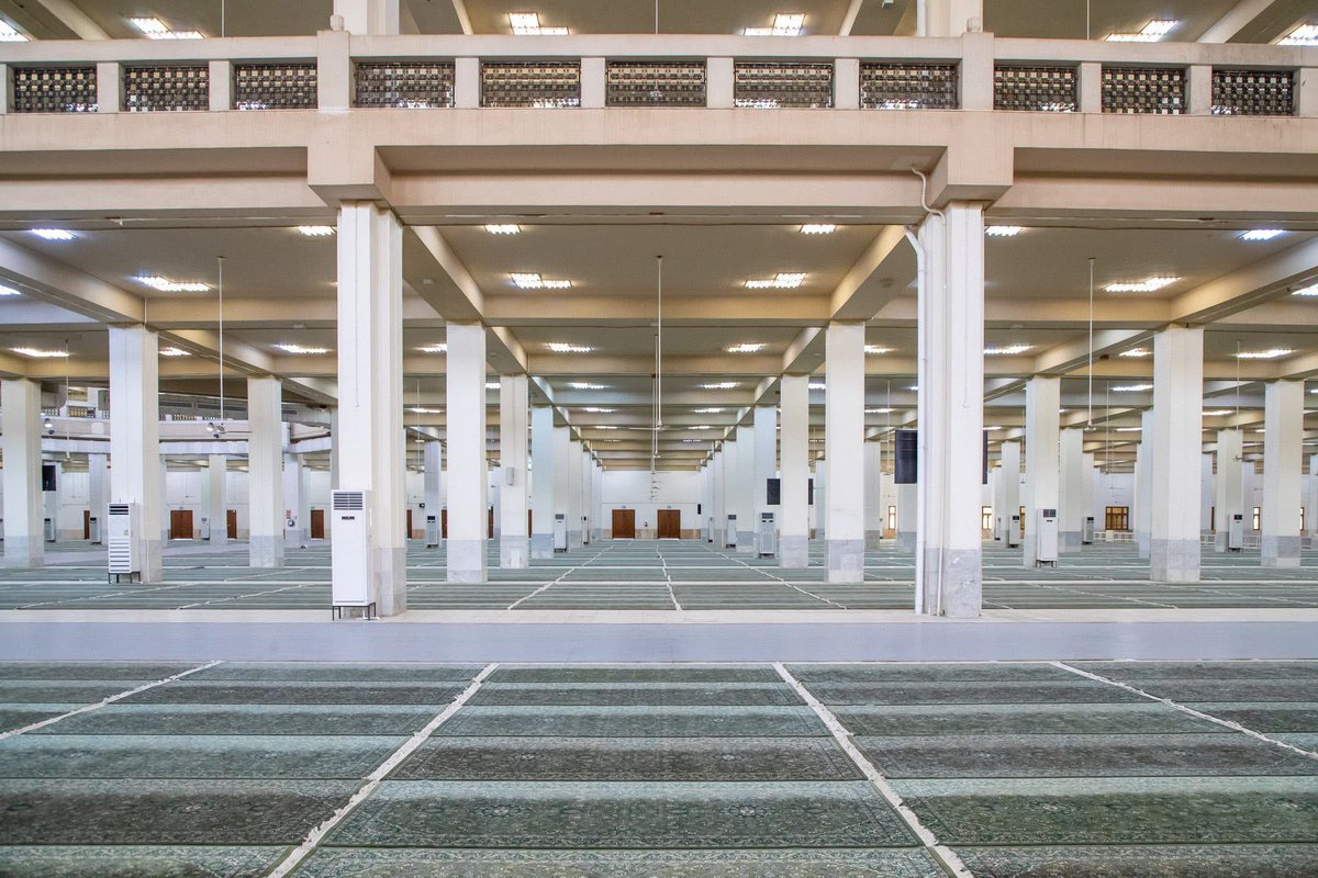insharifain's tweet image. Masjid Namirah in Arafat is ready to receive Hujjaj tomorrow 

#Hajj1446