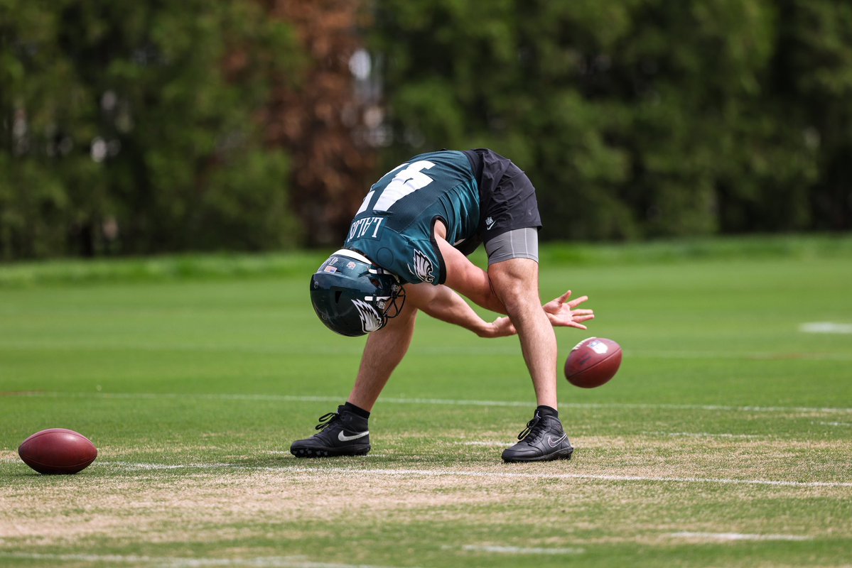 Dartmouth Football (@dartmouthftbl) on Twitter photo Dartmouth ➡️ NFL
Credit (<a href="/MiamiDolphins/">Miami Dolphins</a>, <a href="/Broncos/">Denver Broncos</a>, <a href="/Eagles/">Philadelphia Eagles</a>, <a href="/Browns/">Cleveland Browns</a> , Evan Siegle, <a href="/packers/">Green Bay Packers</a>)
#TheWoods #GoBigGreen Dartmouth ➡️ NFL
Credit (<a href="/MiamiDolphins/">Miami Dolphins</a>, <a href="/Broncos/">Denver Broncos</a>, <a href="/Eagles/">Philadelphia Eagles</a>, <a href="/Browns/">Cleveland Browns</a> , Evan Siegle, <a href="/packers/">Green Bay Packers</a>)
#TheWoods #GoBigGreen