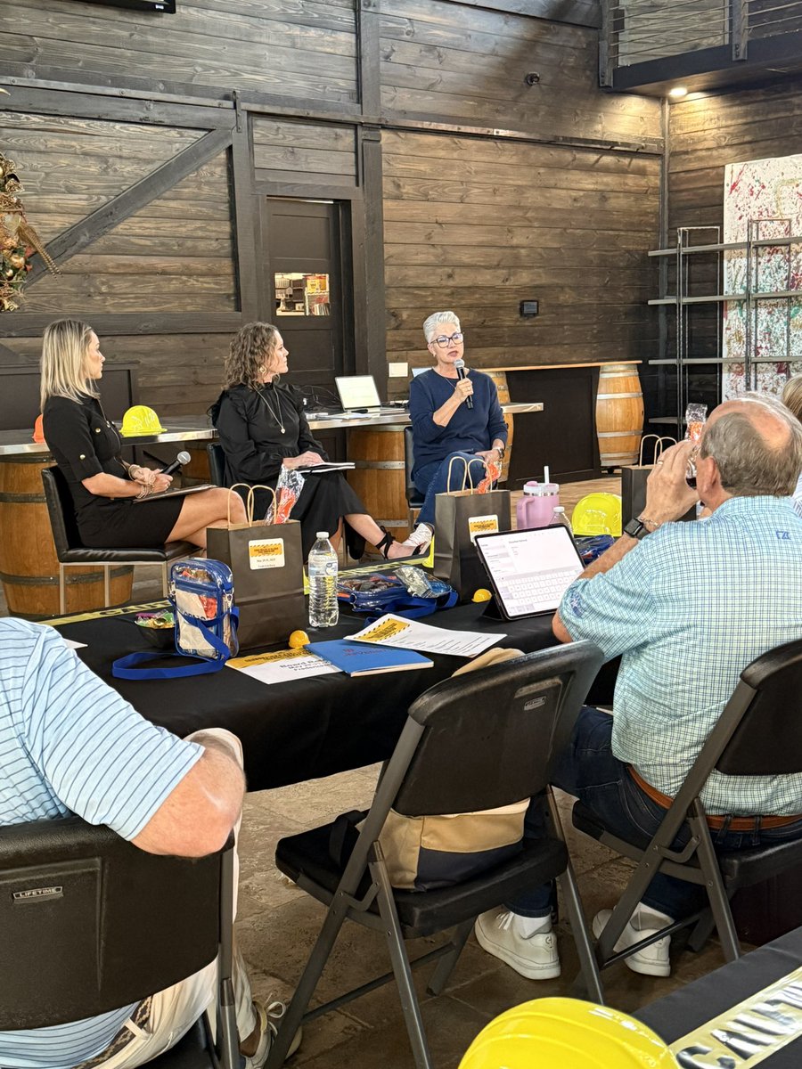 Sandy Woodley tweet media