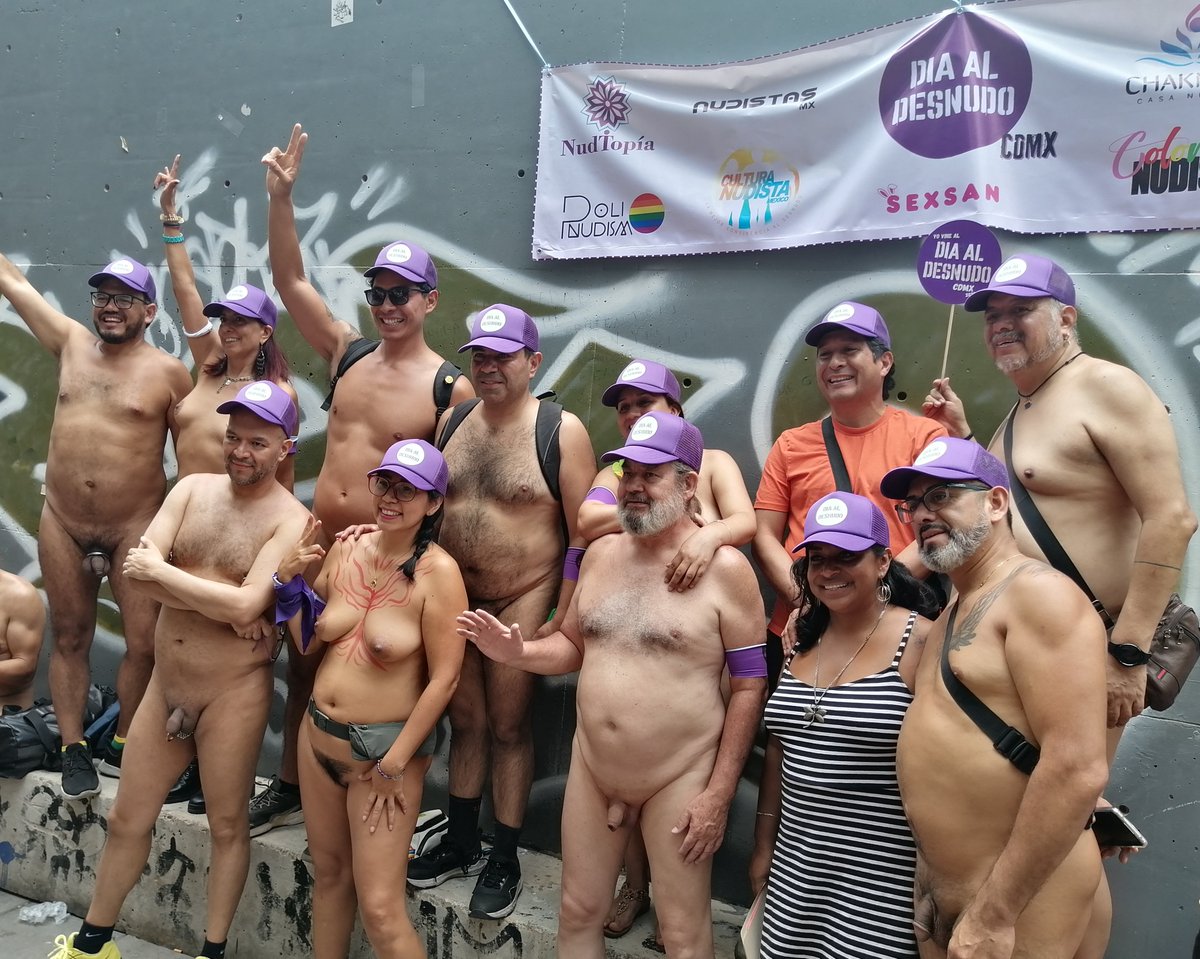 Abraham (@abe_natural) on Twitter photo La foto que pude tomar de algunos de los organizadores del <a href="/DiaAlDesnudo/">Dia al Desnudo</a>
Que bonito ver cómo va creciendo el movimiento, cómo se forman grupos, y se unen para un bien común.
<a href="/_Hector_Mtz/">Hector Martinez</a> <a href="/Nudtopiaofc/">NudTopía Nudistas</a> <a href="/MikeRecomienda/">MikeRecomienda</a> <a href="/CHAKNUUL/">CHAKNÚUL</a> <a href="/nudistasmx/">Nudistasmx</a> <a href="/ColoresNudistas/">Colores Nudistas 🏳️🌈</a> <a href="/PoliNudismo/">PoliNudismo</a> <a href="/ArtSvain/">SvainArt</a> La foto que pude tomar de algunos de los organizadores del <a href="/DiaAlDesnudo/">Dia al Desnudo</a>
Que bonito ver cómo va creciendo el movimiento, cómo se forman grupos, y se unen para un bien común.
<a href="/_Hector_Mtz/">Hector Martinez</a> <a href="/Nudtopiaofc/">NudTopía Nudistas</a> <a href="/MikeRecomienda/">MikeRecomienda</a> <a href="/CHAKNUUL/">CHAKNÚUL</a> <a href="/nudistasmx/">Nudistasmx</a> <a href="/ColoresNudistas/">Colores Nudistas 🏳️🌈</a> <a href="/PoliNudismo/">PoliNudismo</a> <a href="/ArtSvain/">SvainArt</a>