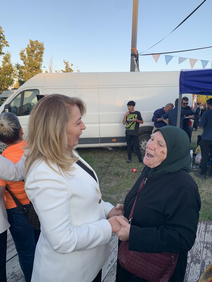 Ülker Can (@ulkercannn) on Twitter photo İl Başkanlığımızın Recep Tayyip Erdoğan Millet Bahçesinde düzenlediği bayramlaşma programına katıldık. Programın hazırlanmasında emeği olan başta il başkanımız <a href="/GurhanAlbayrak/">Gürhan Albayrak</a> olmak üzere tüm teşkilatımıza teşekkür ediyorum İl Başkanlığımızın Recep Tayyip Erdoğan Millet Bahçesinde düzenlediği bayramlaşma programına katıldık. Programın hazırlanmasında emeği olan başta il başkanımız <a href="/GurhanAlbayrak/">Gürhan Albayrak</a> olmak üzere tüm teşkilatımıza teşekkür ediyorum