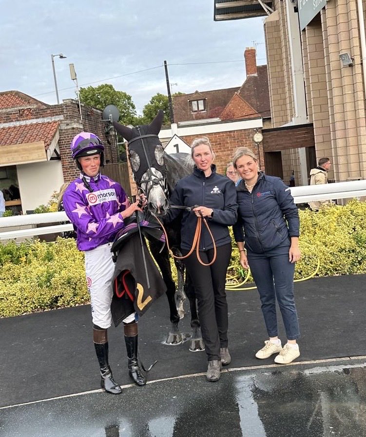 Paul Nicholls OBE (@pfnicholls) on Twitter photo Byzantium β¦<a href="/jaytidball2/">jay tidball</a>β© with Claudia & β¦<a href="/NichollsOlive/">Olive Nicholls</a>β© after winning β¦<a href="/WarwickRaces/">Warwick Racecourse</a>β© today for Brendan McManus bringing up team across the cards double . πΎπΎ #Winner9 Byzantium β¦<a href="/jaytidball2/">jay tidball</a>β© with Claudia & β¦<a href="/NichollsOlive/">Olive Nicholls</a>β© after winning β¦<a href="/WarwickRaces/">Warwick Racecourse</a>β© today for Brendan McManus bringing up team across the cards double . πΎπΎ #Winner9